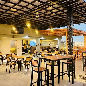 Hotel Triple E And, Addis Ababa